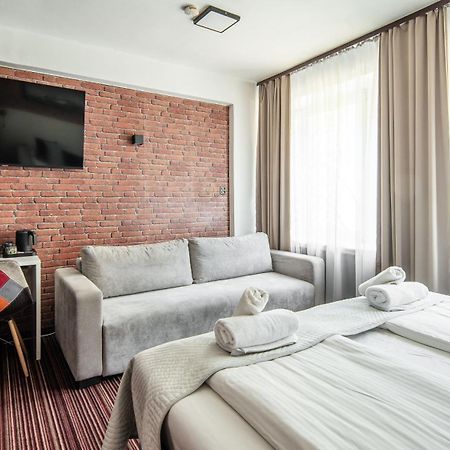 Hotel Delta Краков Экстерьер фото
